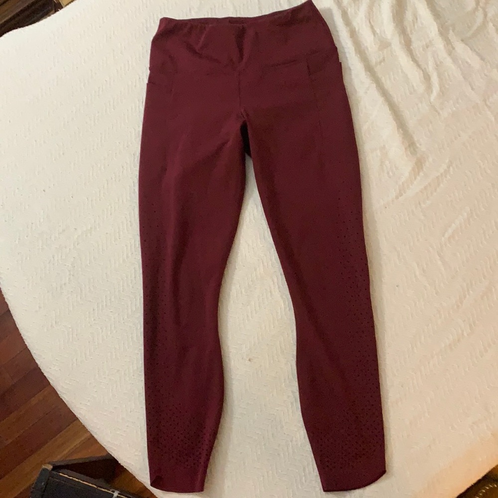 Maroon leggings